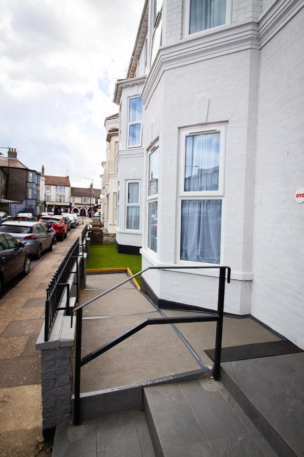 Oyo Studiotel Gy - Modern Hotel Apartments Great Yarmouth Exterior foto