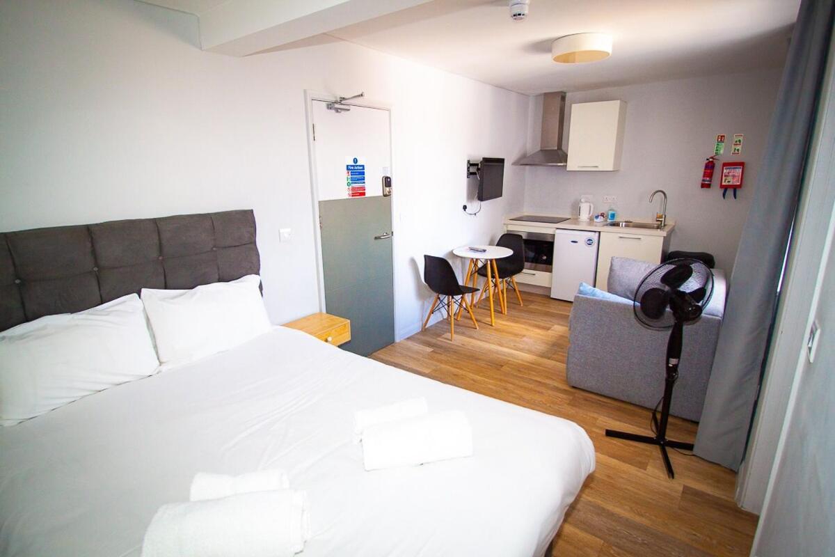 Oyo Studiotel Gy - Modern Hotel Apartments Great Yarmouth Exterior foto